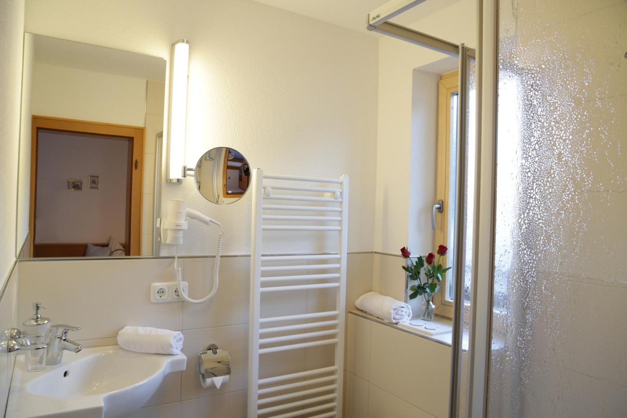 Gaestehaus Luise Вайдринг Номер фото